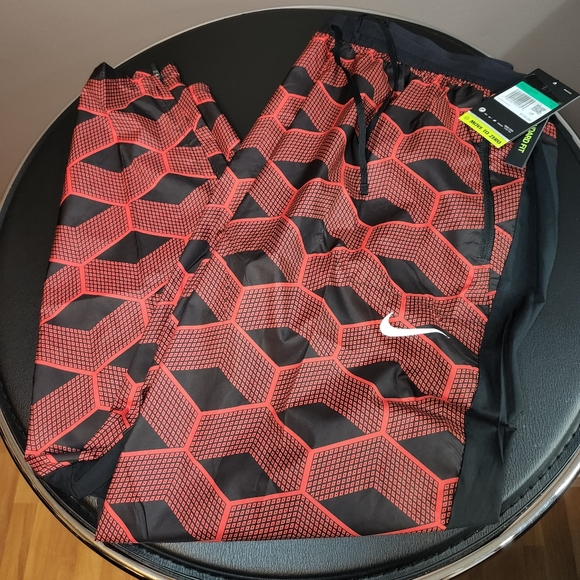 Nike Windbreaker Pants New Mens sz XL Red/Black Running - Picture 9 of 10